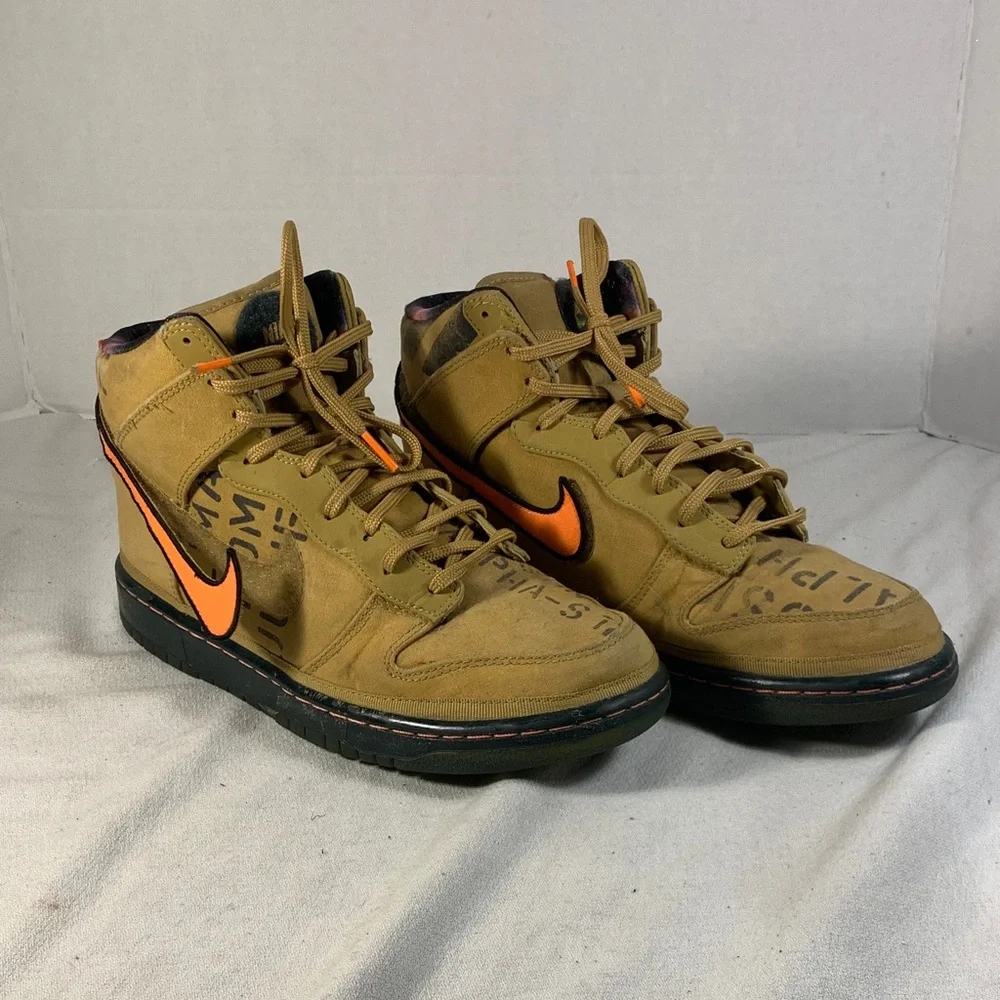 Men’s Nike Dunk High All-Star Galaxy Sneakers
